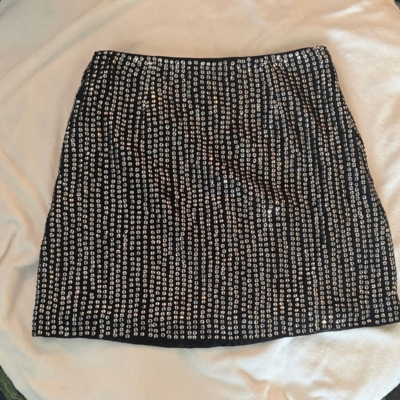 French Connection Dresses & Skirts - French Connection Black and Silver Sequin Mini Skirt
